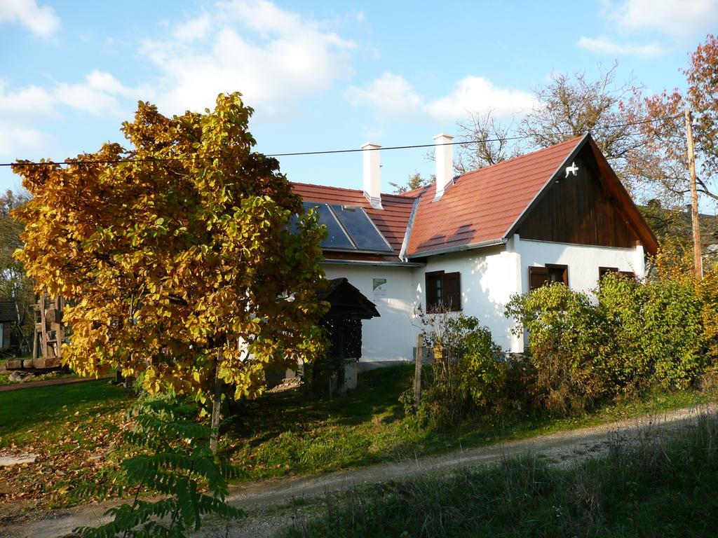 Orsegi Porta Magyarszombatfa Exterior foto